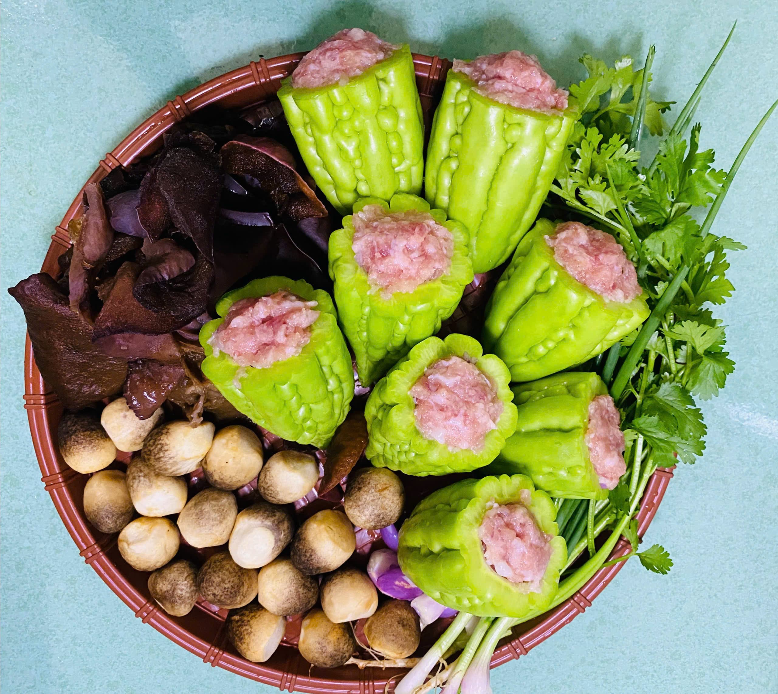 Khổ qua nhồi thịt Xubee – Tươi ngon tiện lợi, chuẩn ngon vị nhà